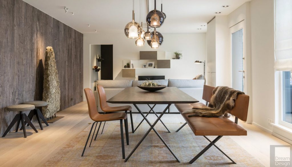 Glo Pendant light Hub Design